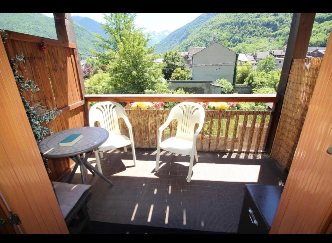 Beau T3 Place Parking, Vue Degagee Proche Centre Bagnères-de-Luchon 外观 照片